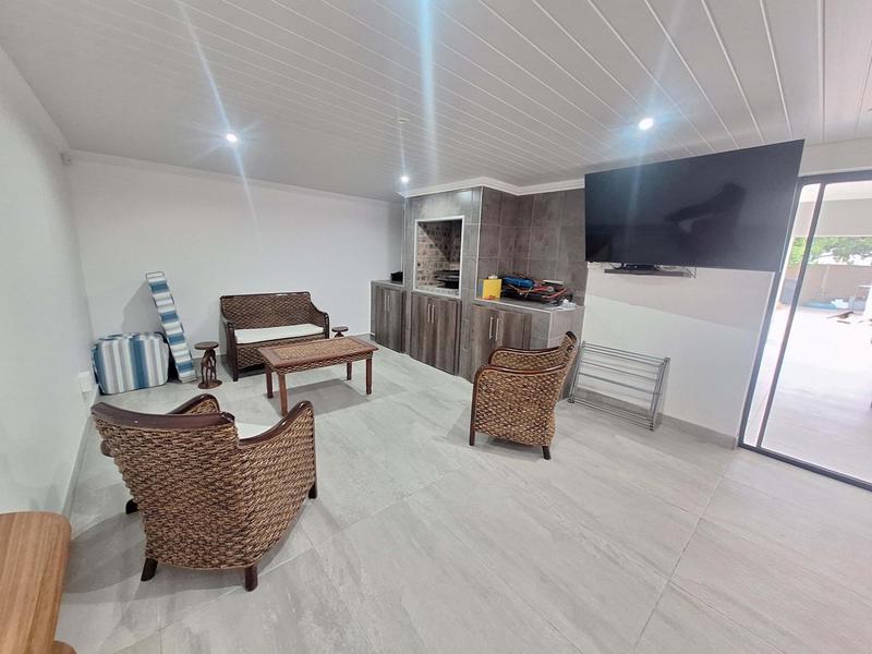 5 Bedroom Property for Sale in Reebok Western Cape